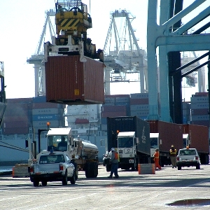 Governor Vetos POLB/LA Trucker’s Right to Unionize